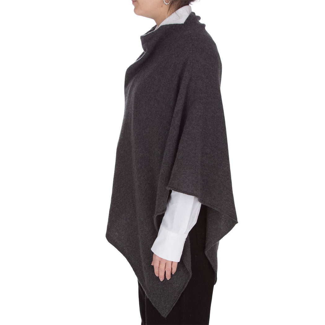 10002 MANTELLINA RASATA GRIS2  GRIGIO