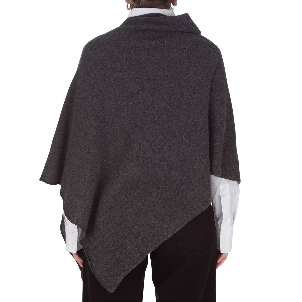 10002 MANTELLINA RASATA GRIS2  GRIGIO