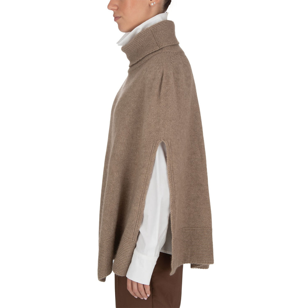 010121 PONCHO COLLO ALTO  MARRONE