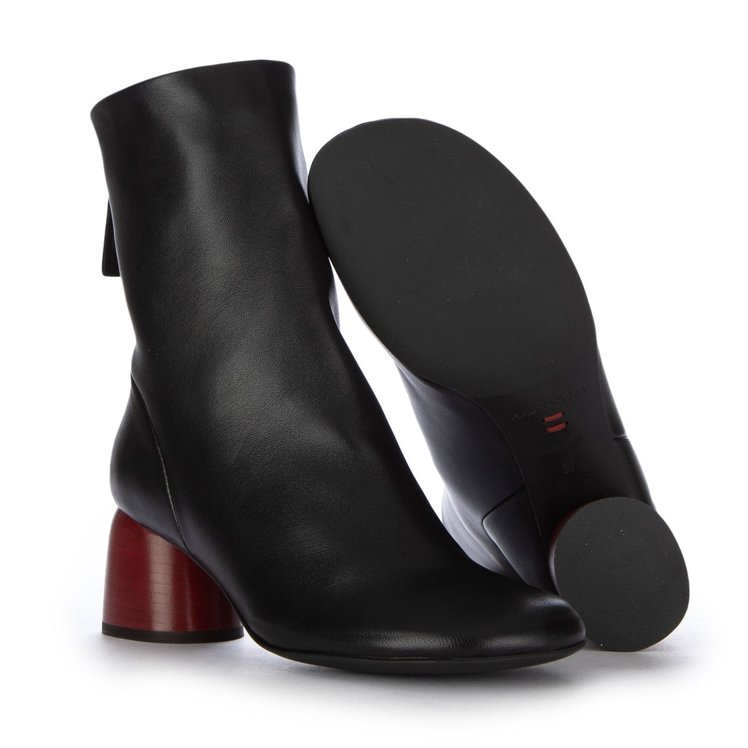 ANNA 26 BARON  NERO