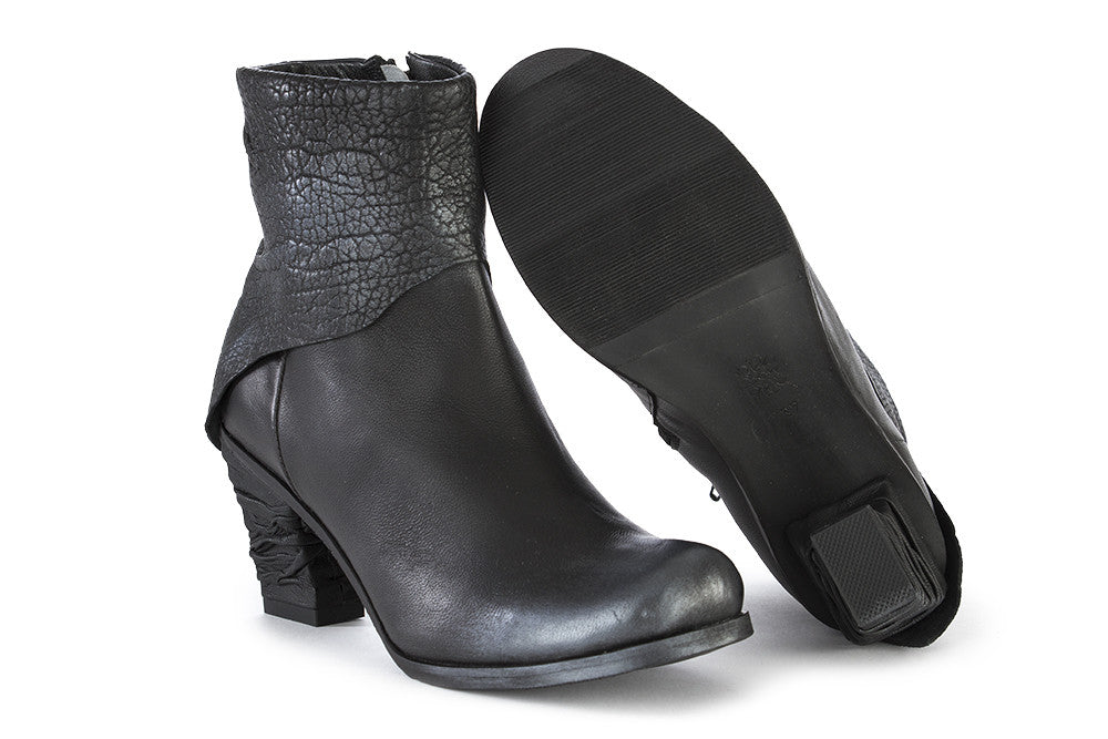 PAPUCEI | ANKLE BOOTS BLACK/SILVER LEATHER