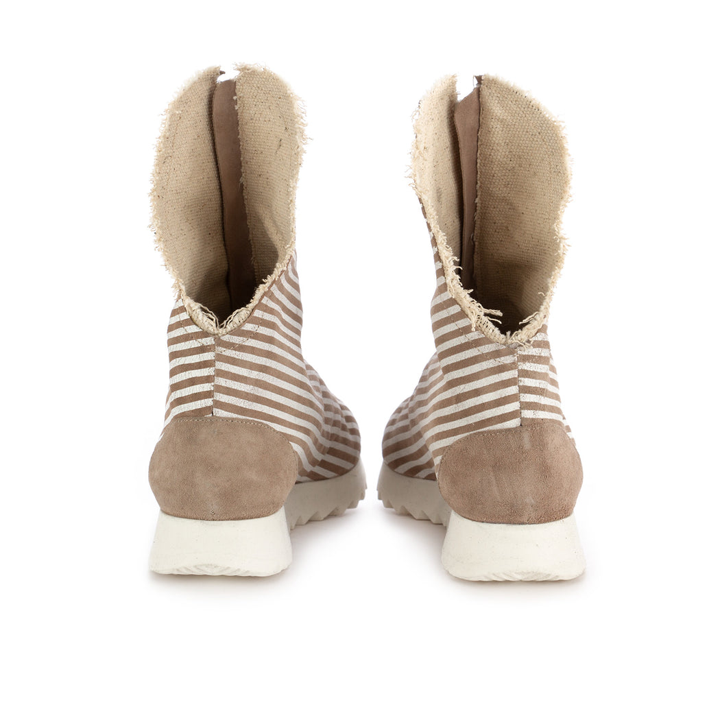 papucei ankle boots beige white stripes