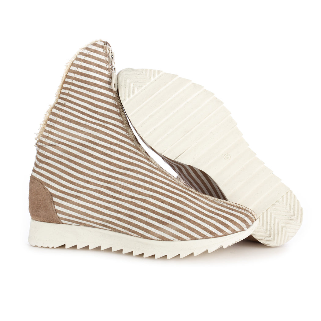papucei ankle boots beige white stripes