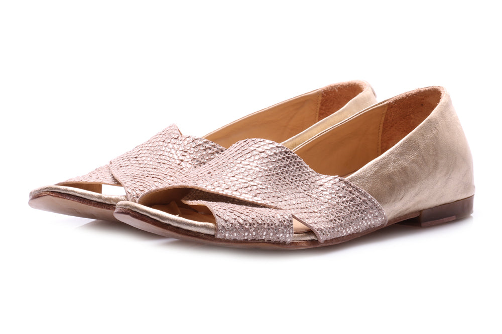 Kudetà womens platinum laminated leather sandals