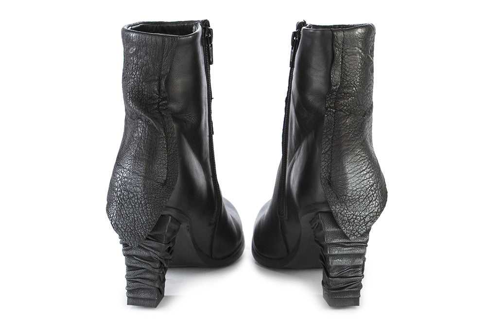 PAPUCEI | ANKLE BOOTS BLACK/SILVER LEATHER