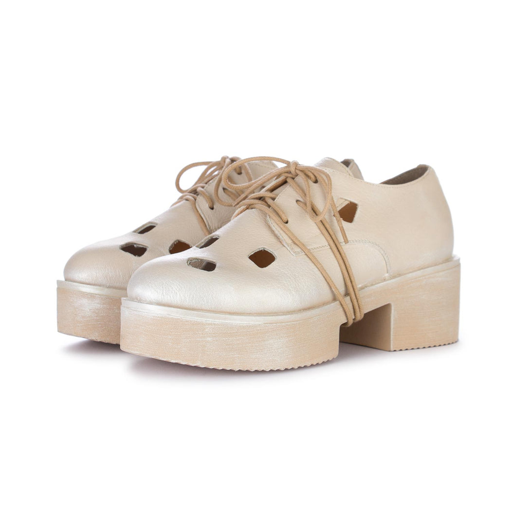 papucei womens wedge shoes beige