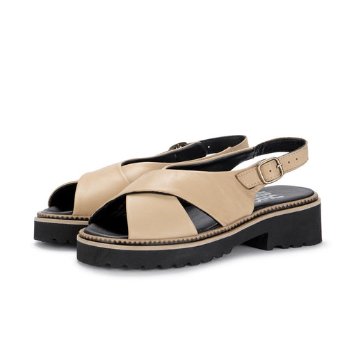 bueno womens sandals beige